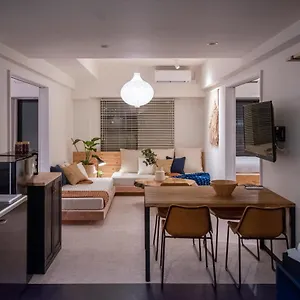 アパートホテル Earthmans Osaka-jo, 大阪市